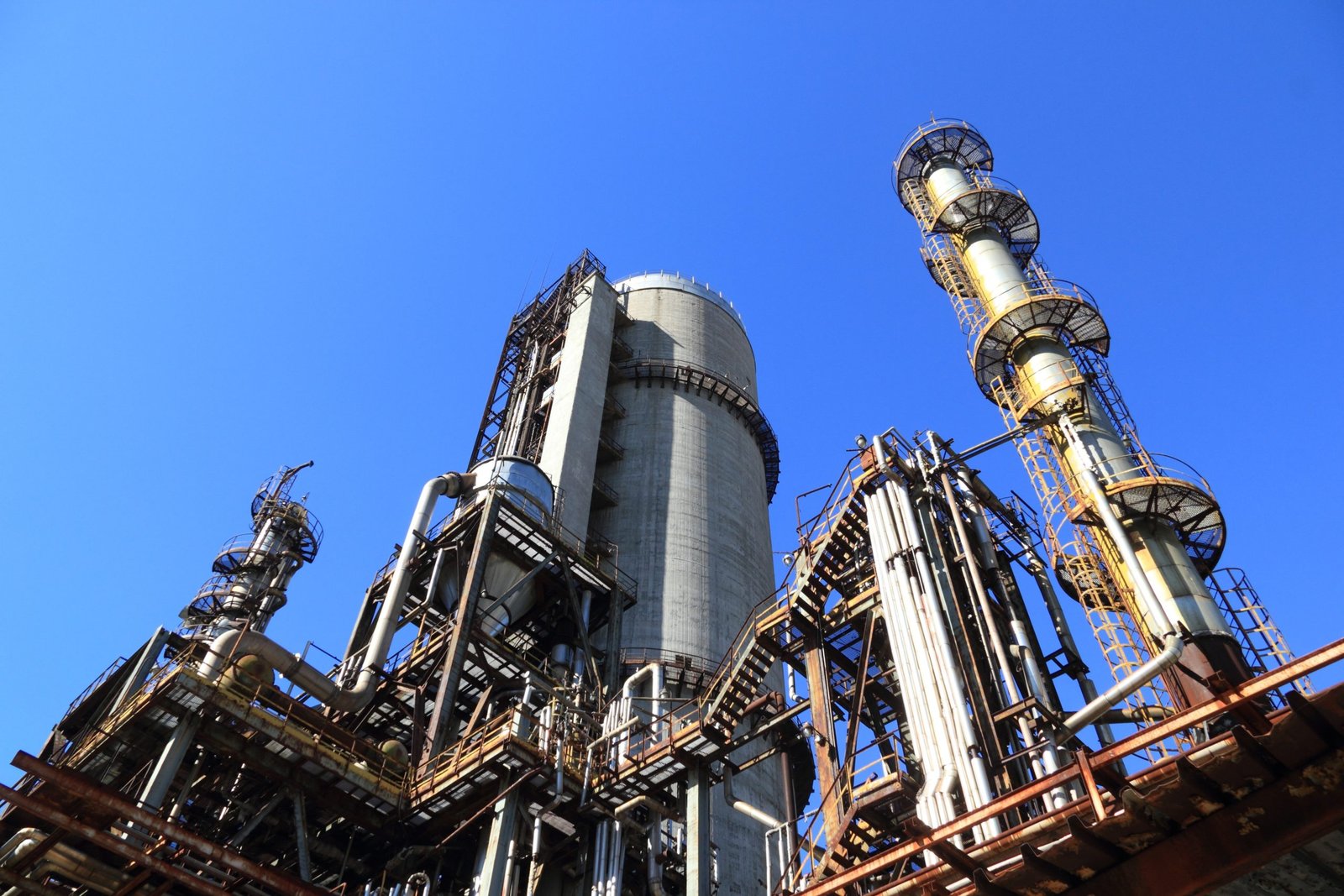 Is a Wave of Bankruptcies Heading for the Offshore Oil Industry?