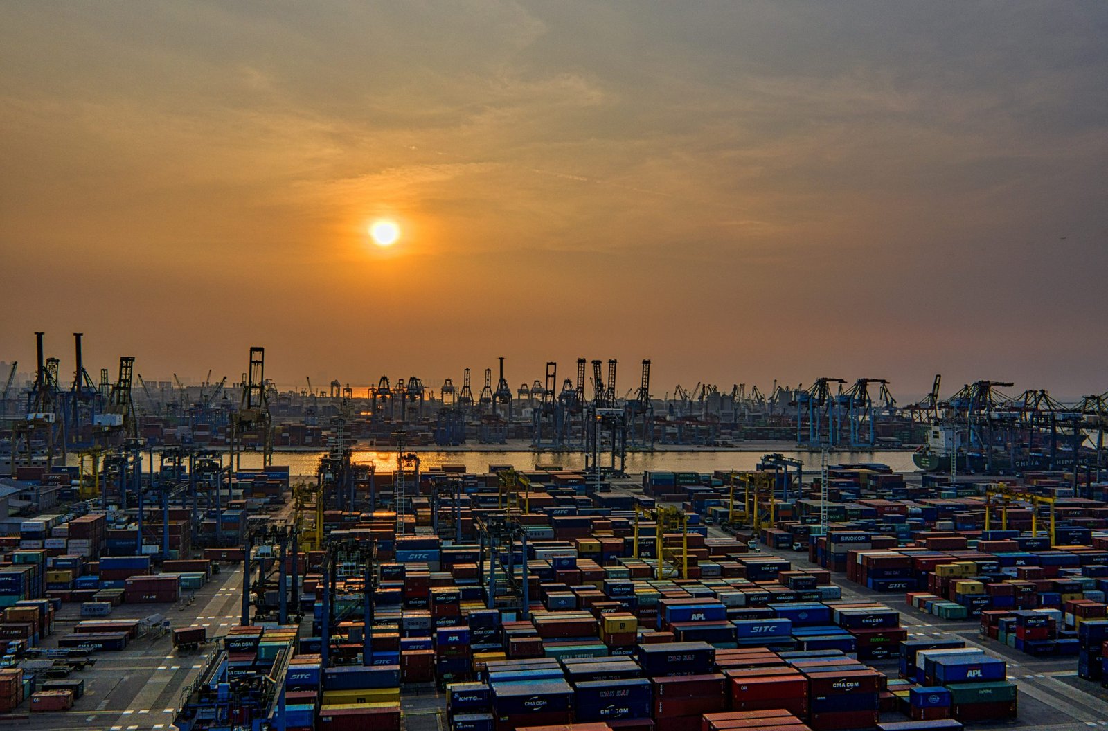 Trade as a Tool for an Efficient Recovery